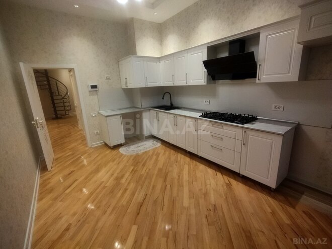 4 otaqlı yeni tikili - 7-ci mikrorayon q. - 185 m² (21)