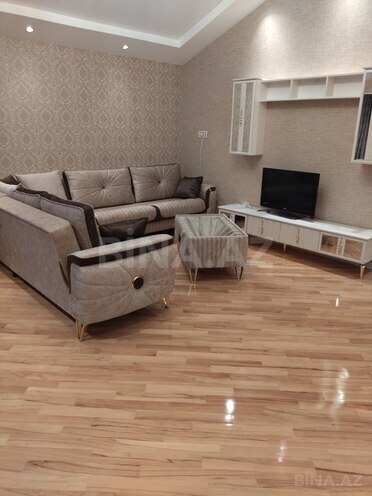 4 otaqlı yeni tikili - 7-ci mikrorayon q. - 185 m² (1)