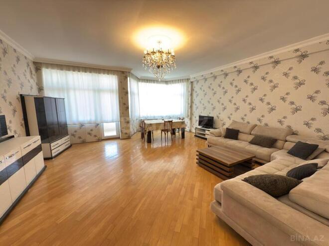 4-комн. новостройка - м. 8 ноября - 154 м² (1)