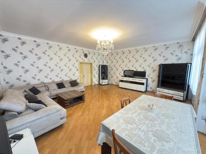 4-комн. новостройка - м. 8 ноября - 154 м² (3)
