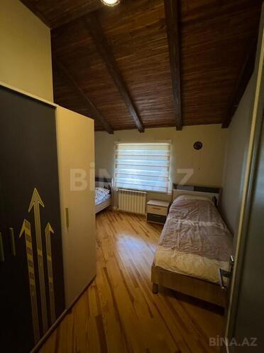 6 otaqlı həyət evi/bağ evi - Novxanı q. - 250 m² (21)