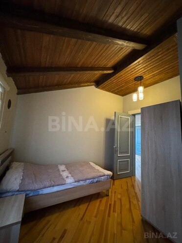 6 otaqlı həyət evi/bağ evi - Novxanı q. - 250 m² (23)
