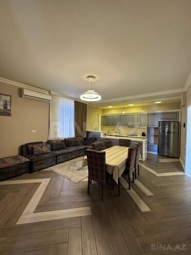 6 otaqlı həyət evi/bağ evi - Novxanı q. - 250 m² (6)