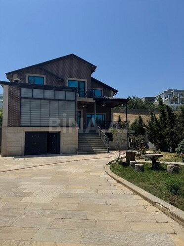6 otaqlı həyət evi/bağ evi - Novxanı q. - 250 m² (1)