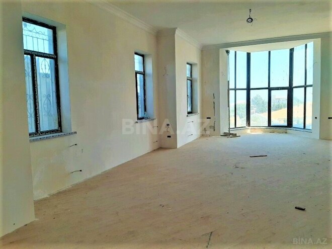 7 otaqlı həyət evi/bağ evi - Novxanı q. - 520 m² (2)