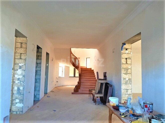 7 otaqlı həyət evi/bağ evi - Novxanı q. - 520 m² (12)