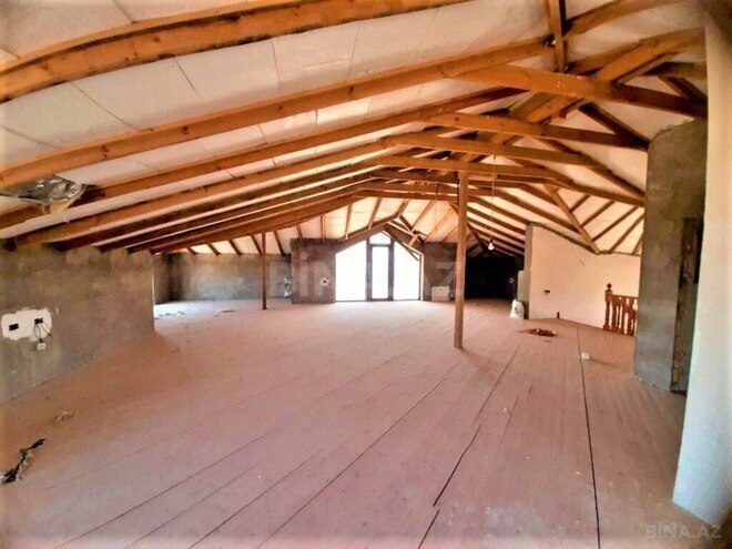 7 otaqlı həyət evi/bağ evi - Novxanı q. - 520 m² (18)