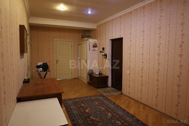 4 otaqlı yeni tikili - 8 Noyabr m. - 154 m² (1)