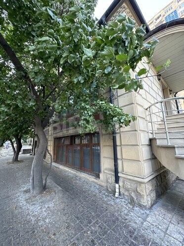 Obyekt - 6-cı mikrorayon q. - 150 m² (2)