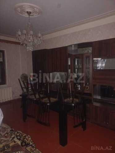 3 otaqlı köhnə tikili - Massiv D q. - 72 m² (3)