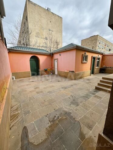 6-комн. дом/дача - пос. Локбатан - 300 м² (1)