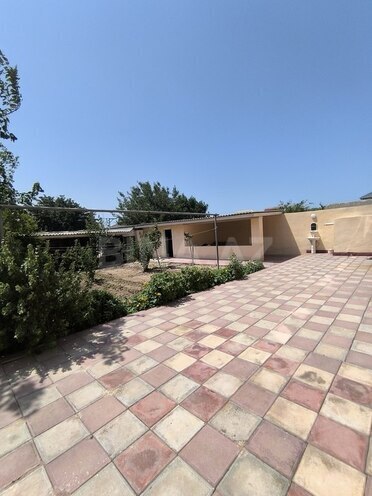 8 otaqlı həyət evi/bağ evi - Şüvəlan q. - 550 m² (5)