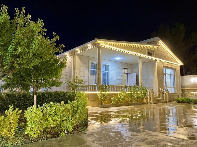5 otaqlı həyət evi/bağ evi - Novxanı q. - 450 m² (1)