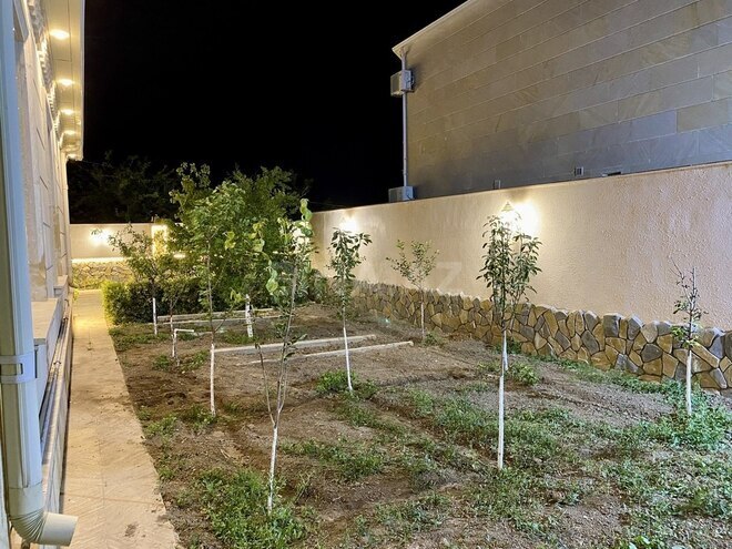 5 otaqlı həyət evi/bağ evi - Novxanı q. - 450 m² (4)