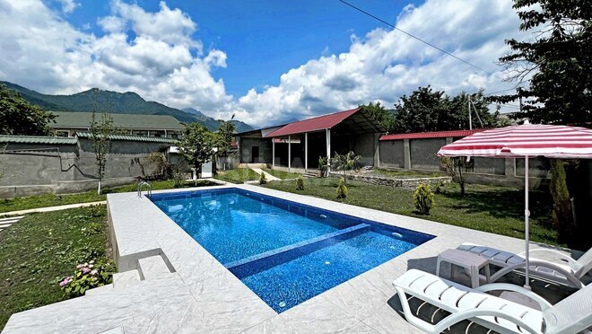 4 otaqlı həyət evi/bağ evi - Qəbələ - 160 m² (19)