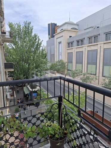 3 otaqlı köhnə tikili - 28 May m. - 150 m² (16)