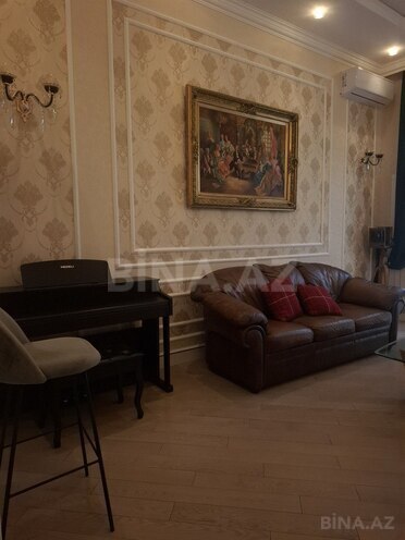 3 otaqlı köhnə tikili - 28 May m. - 150 m² (1)