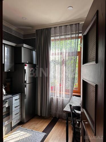 2 otaqlı köhnə tikili - Neftçilər m. - 65 m² (1)