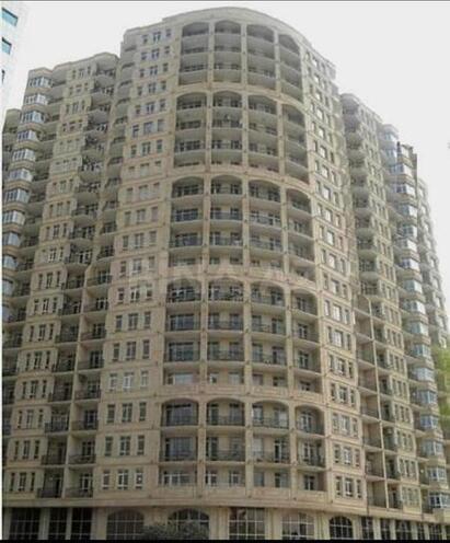 4-комн. новостройка - м. 8 ноября - 160 м² (1)