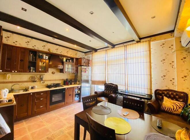4-комн. новостройка - м. 8 ноября - 160 м² (17)