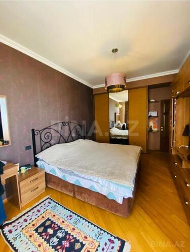 4-комн. новостройка - м. 8 ноября - 160 м² (12)