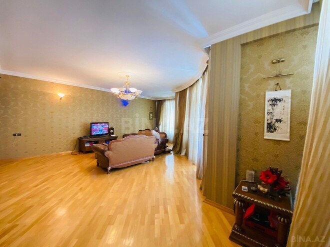4-комн. новостройка - м. 8 ноября - 160 м² (8)