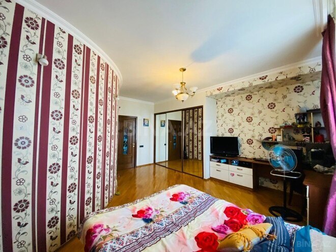 4-комн. новостройка - м. 8 ноября - 160 м² (15)