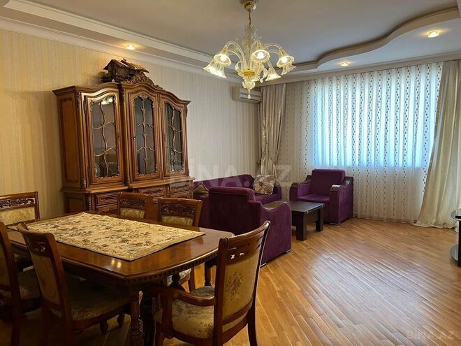 4 otaqlı yeni tikili - 8 Noyabr m. - 175 m² (1)