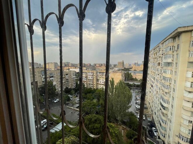 2-комн. вторичка - м. Элмляр Академиясы - 85 м² (4)