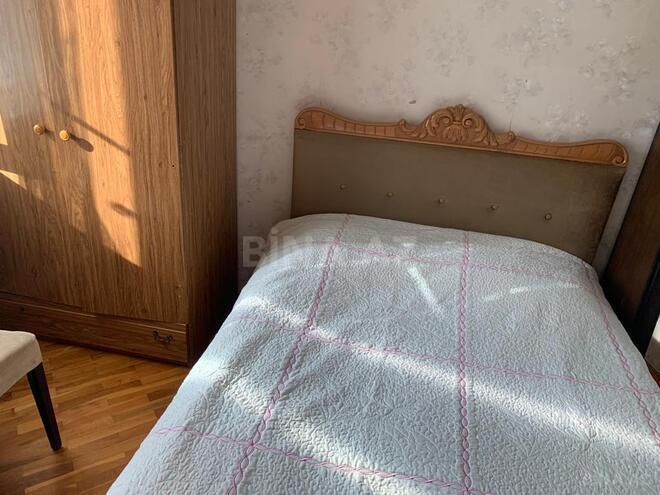 3 otaqlı köhnə tikili - Elmlər Akademiyası m. - 75 m² (11)