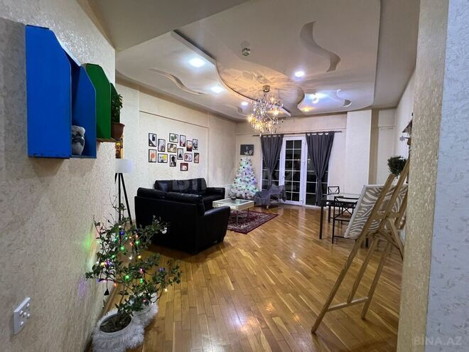 3-комн. новостройка - м. 28 мая - 150 м² (2)