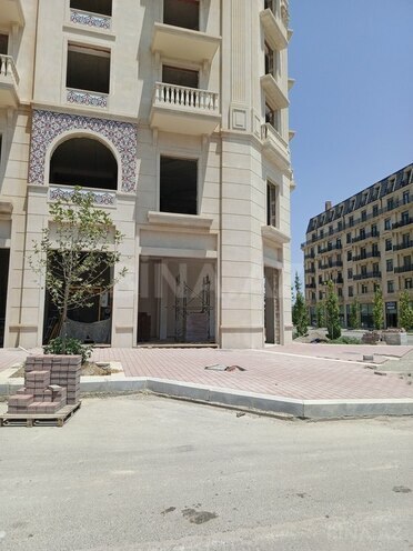 Obyekt - Ağ şəhər q. - 225 m² (1)