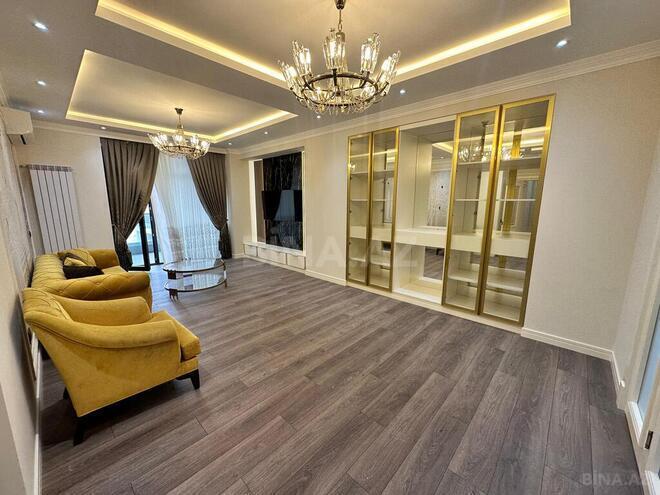 3 otaqlı yeni tikili - 8 Noyabr m. - 150 m² (1)