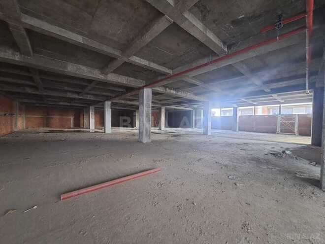 Obyekt - Ağ şəhər q. - 2200 m² (8)
