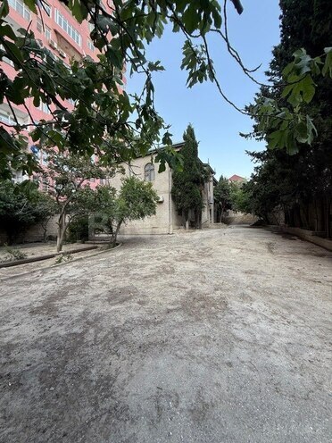 6 otaqlı həyət evi/bağ evi - İnşaatçılar m. - 230 m² (20)