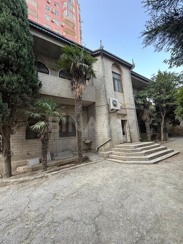 6 otaqlı həyət evi/bağ evi - İnşaatçılar m. - 230 m² (2)