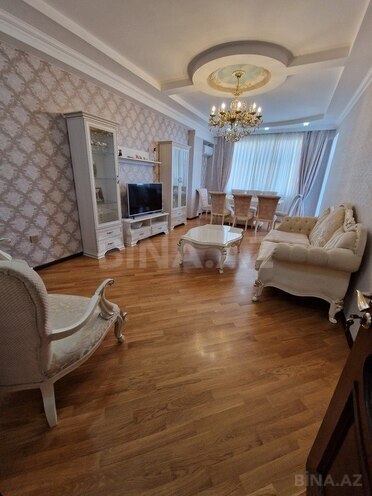 3-комн. новостройка - м. Кара Караев - 125 м² (3)