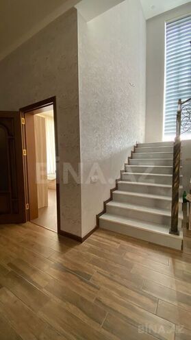 5 otaqlı həyət evi/bağ evi - Şüvəlan q. - 250 m² (18)