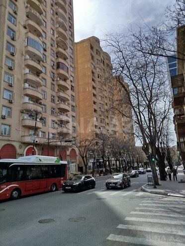 3-комн. новостройка - м. Низами - 140 м² (1)