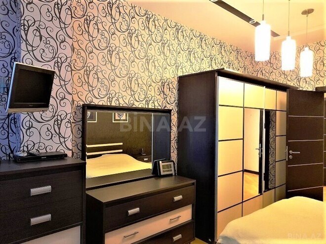 3-комн. новостройка - м. 28 мая - 130 м² (11)