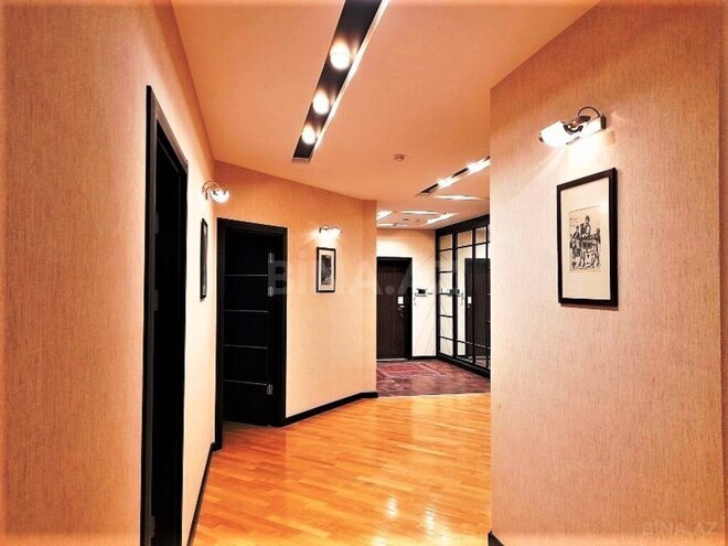 3-комн. новостройка - м. 28 мая - 130 м² (9)