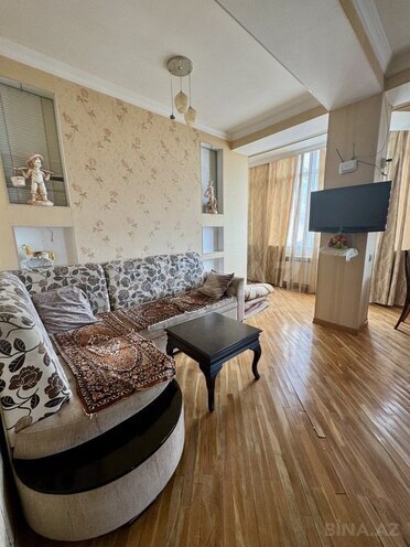 3 otaqlı yeni tikili - İnşaatçılar m. - 70 m² (3)