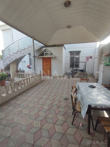 6 otaqlı həyət evi/bağ evi - Əmircan q. - 184 m² (1)