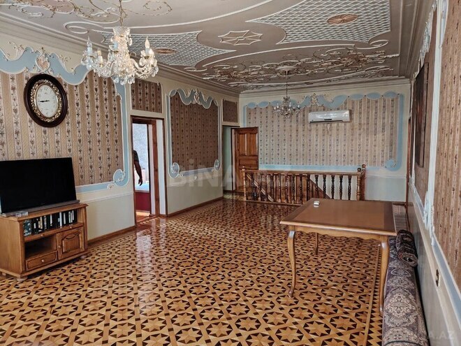 8-комн. дом/дача - Хатаинский р. - 200 м² (12)