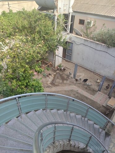 6 otaqlı həyət evi/bağ evi - Əmircan q. - 184 m² (27)