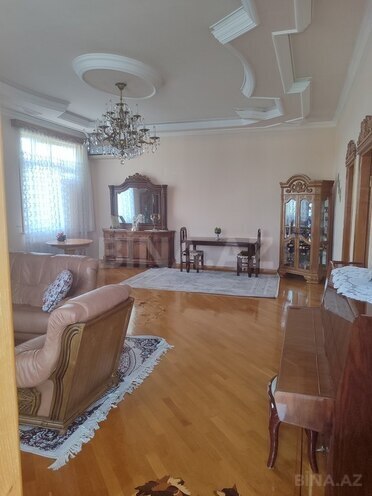 6 otaqlı həyət evi/bağ evi - Əmircan q. - 184 m² (30)
