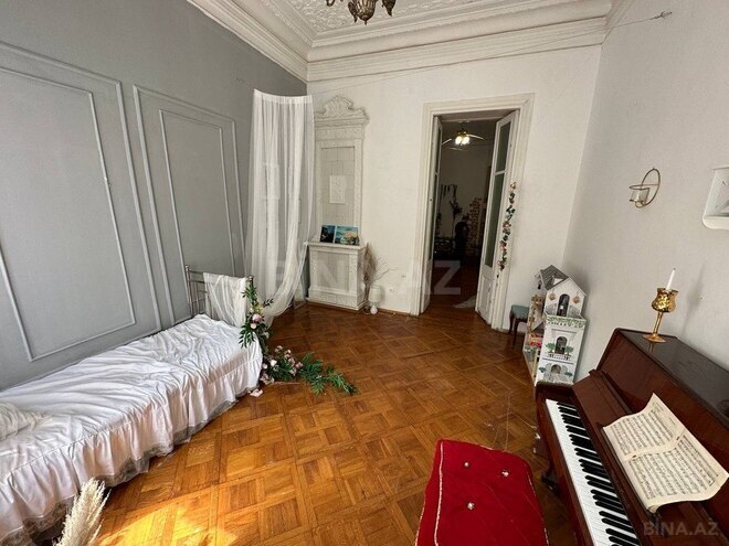 3 otaqlı köhnə tikili - Sahil m. - 100 m² (1)