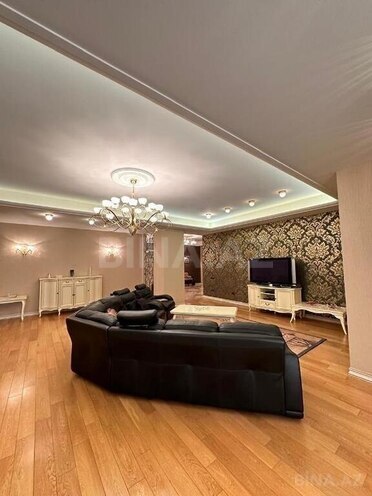 4 otaqlı yeni tikili - 28 May m. - 240 m² (4)