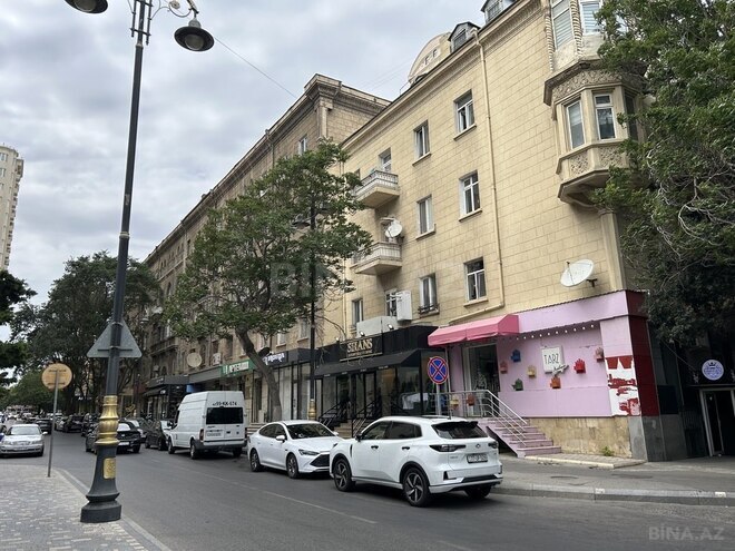 3-комн. вторичка - м. Нариман Нариманов - 70 м² (1)