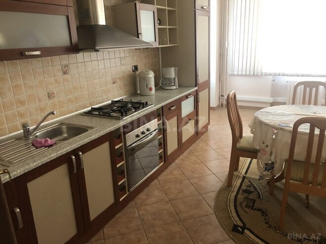 3 otaqlı yeni tikili - 28 May m. - 155 m² (1)
